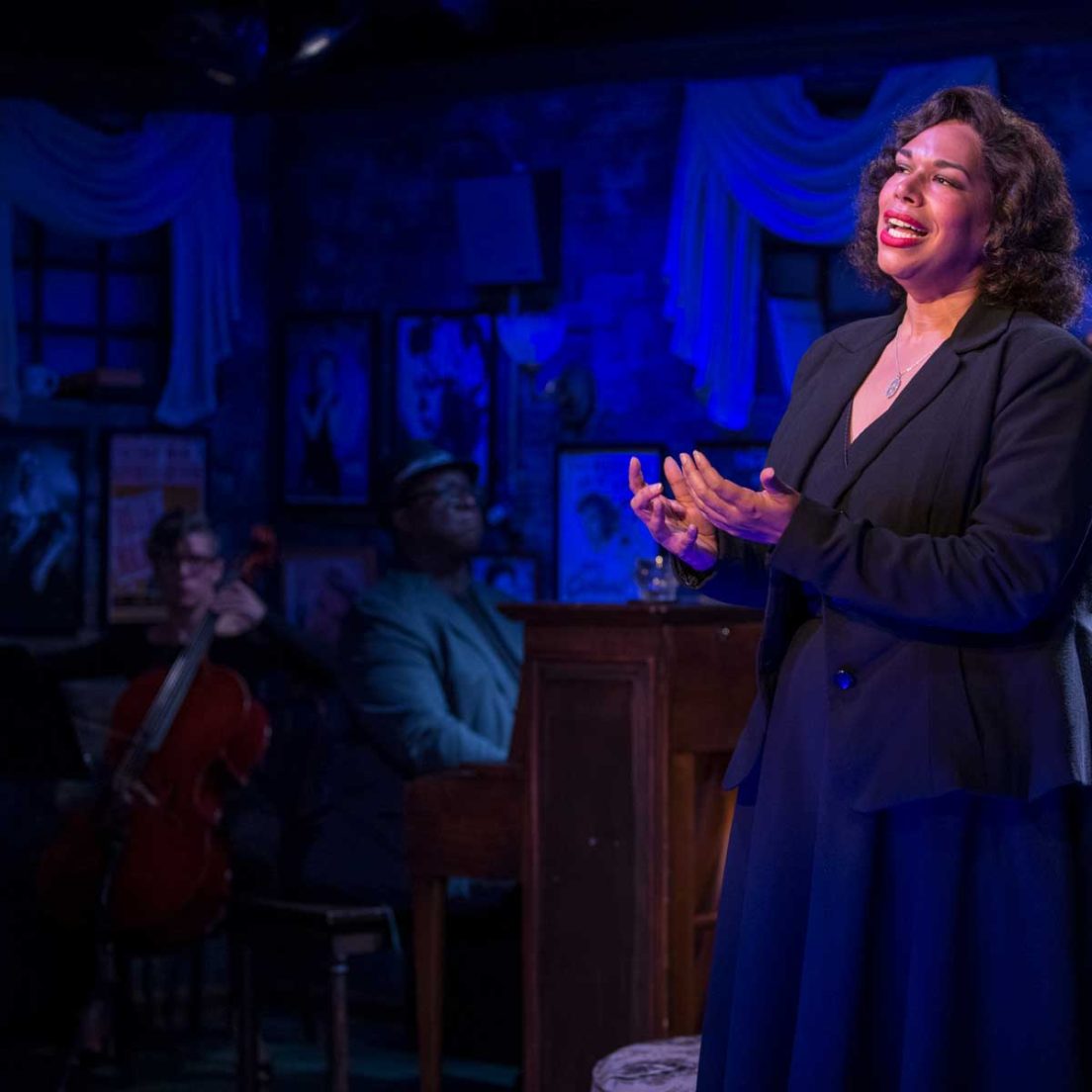 BETHANY THOMAS LEAVES AUDIENCES SPELLBOUND IN MILWAUKEE REP’S "SONGS FOR NOBODIES"
