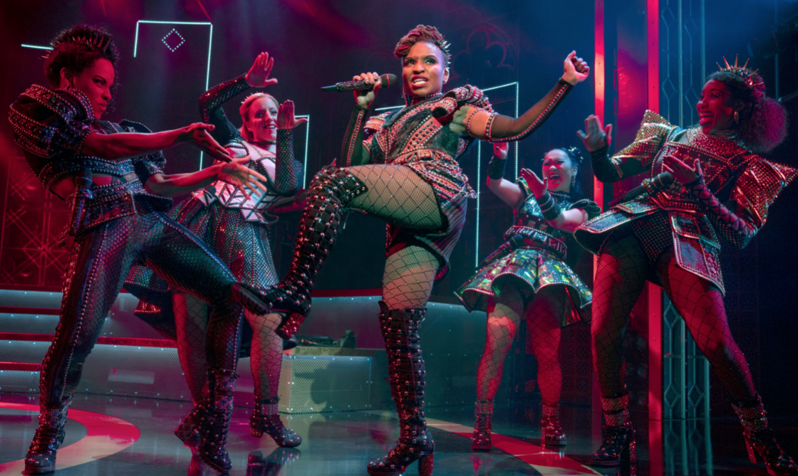 Broadway In Chicago Announces Tickets For SIX On Sale Monday, Dec. 6 2 COVID-19 Protocol: Broadway In Chicago audience members are required to wear a mask, a provide vaccination card, and photo I.D. and valid ticket upon entry to the theatre. For exemptions or if you are unable to be vaccinated (including children) must provide proof of a negative COVID-19 test along with a photo ID and valid ticket. For further information and specifics related to vaccines and tests visit broadwayinchicago.com/covid19 Broadway In Chicago Announces Tickets For SIX On Sale Monday, Dec. 6 2 COVID-19 Protocol: Broadway In Chicago audience members are required to wear a mask, a provide vaccination card, and photo I.D. and valid ticket upon entry to the theatre. For exemptions or if you are unable to be vaccinated (including children) must provide proof of a negative COVID-19 test along with a photo ID and valid ticket. For further information and specifics related to vaccines and tests visit broadwayinchicago.com/covid19