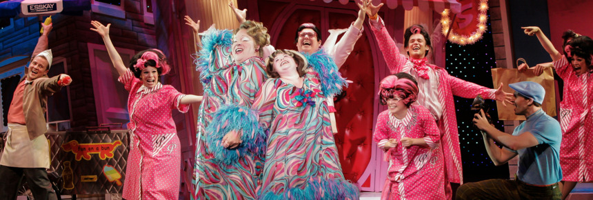 Broadway In Chicago Announces Tickets For HAIRSPRAY On Sale Today 1 Broadway In Chicago is delighted to announce that tickets for HAIRSPRAY, Broadway’s Tony Award®-winning musical comedy phenomenon, will go on sale Friday, December 3. This new North American tour, helmed by original director Jack O’Brien and original choreographer Jerry Mitchell, will play a limited two-week engagement in Chicago at Broadway In Chicago’s CIBC Theatre. To purchase single tickets, visit www.BroadwayInChicago.com. HAIRSPRAY is part of the current Broadway In Chicago 5-show series, which can be purchased at BroadwayInChicago.com or by calling (312) 977-1717. Tickets are available now for groups of 10 or more by calling Broadway In Chicago Group Sales at (312) 977-1710 or emailing GroupSales@BroadwayInChicago.com. Ticket prices range from $33 - $106 with a select number of premium tickets available. Learn more about the new touring production at www.hairspraytour.com. Broadway In Chicago Announces Tickets For HAIRSPRAY On Sale Today 1 Broadway In Chicago is delighted to announce that tickets for HAIRSPRAY, Broadway’s Tony Award®-winning musical comedy phenomenon, will go on sale Friday, December 3. This new North American tour, helmed by original director Jack O’Brien and original choreographer Jerry Mitchell, will play a limited two-week engagement in Chicago at Broadway In Chicago’s CIBC Theatre. To purchase single tickets, visit www.BroadwayInChicago.com. HAIRSPRAY is part of the current Broadway In Chicago 5-show series, which can be purchased at BroadwayInChicago.com or by calling (312) 977-1717. Tickets are available now for groups of 10 or more by calling Broadway In Chicago Group Sales at (312) 977-1710 or emailing GroupSales@BroadwayInChicago.com. Ticket prices range from $33 - $106 with a select number of premium tickets available. Learn more about the new touring production at www.hairspraytour.com.